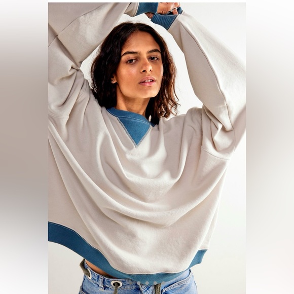 Free People Classic Colorblack Oversized Crewneck - Picture 3 of 9